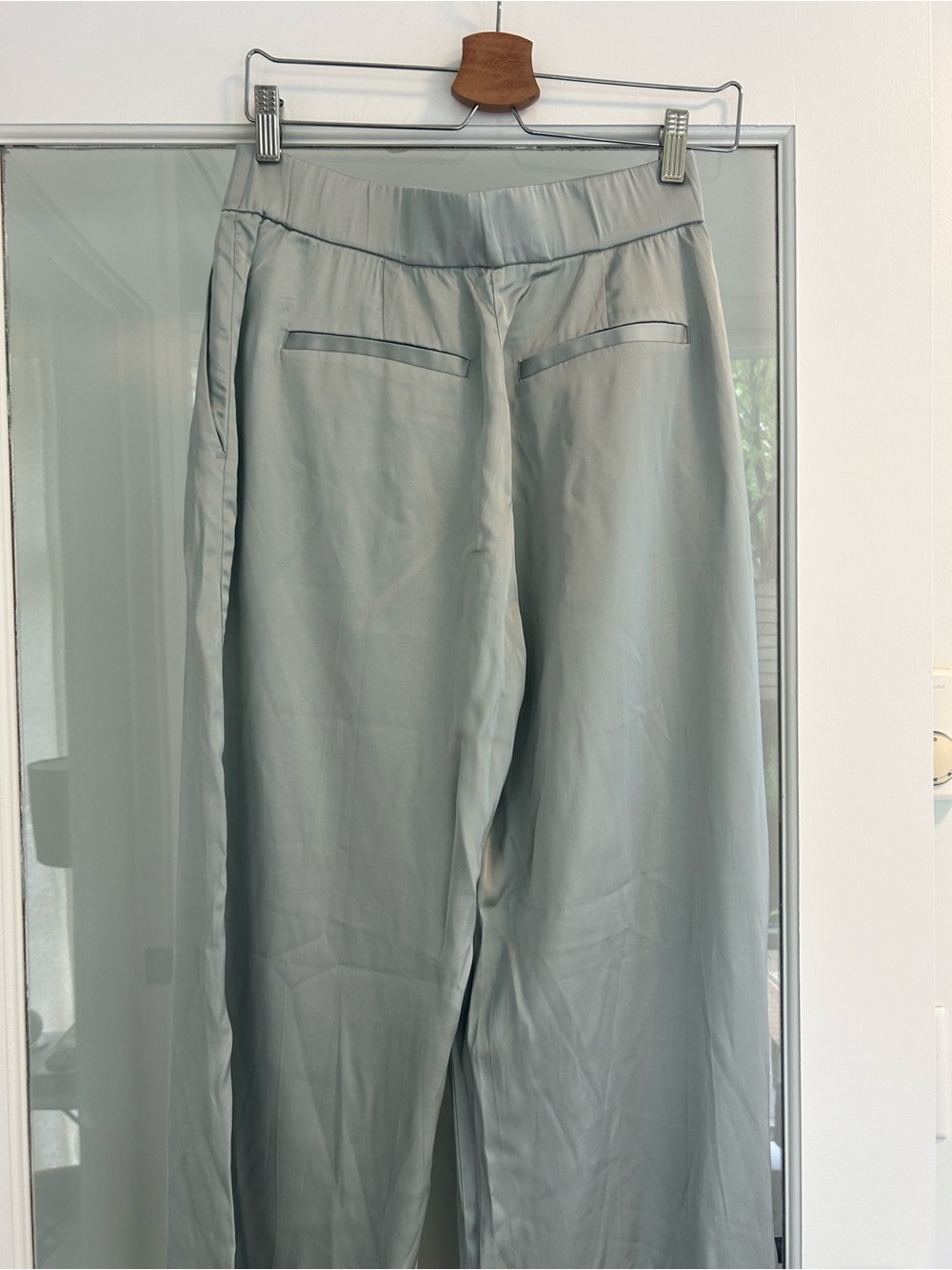 A&F Sloane Tailored Wide Leg Light Blue Silky Pant - Picture 3 of 5